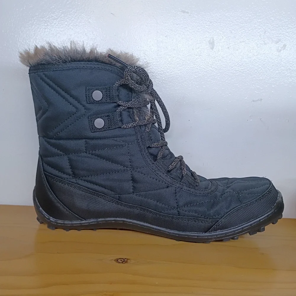 Columbia Women's Minx Shorty III Winter Boots Black Waterproof Omni-Heat Size 9
